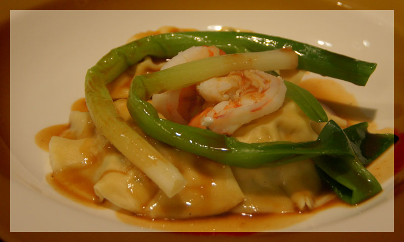 Thumbnail for Gamba dumplings met eigen jus en bosui