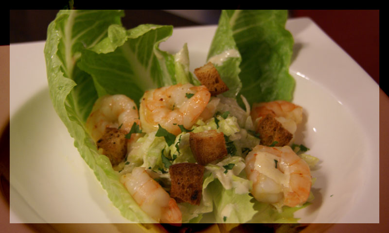 Thumbnail for Cesar Salad met pikante scampi’s en knoflookcroutons